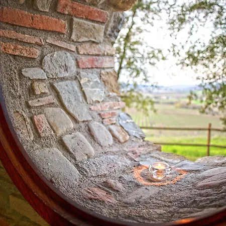 Residenza Storica Casale Pozzuolo Casa de Férias *